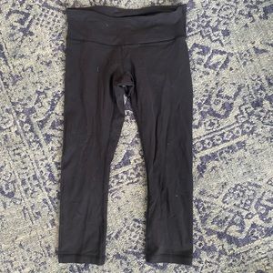 Wunder Under Lululemon Cropped Legging